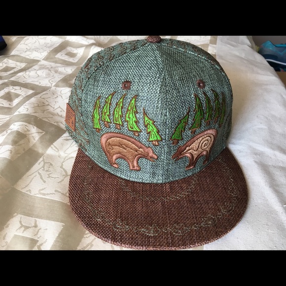 Other - NEW! Specialty Bear Claw Hat (Hemp)